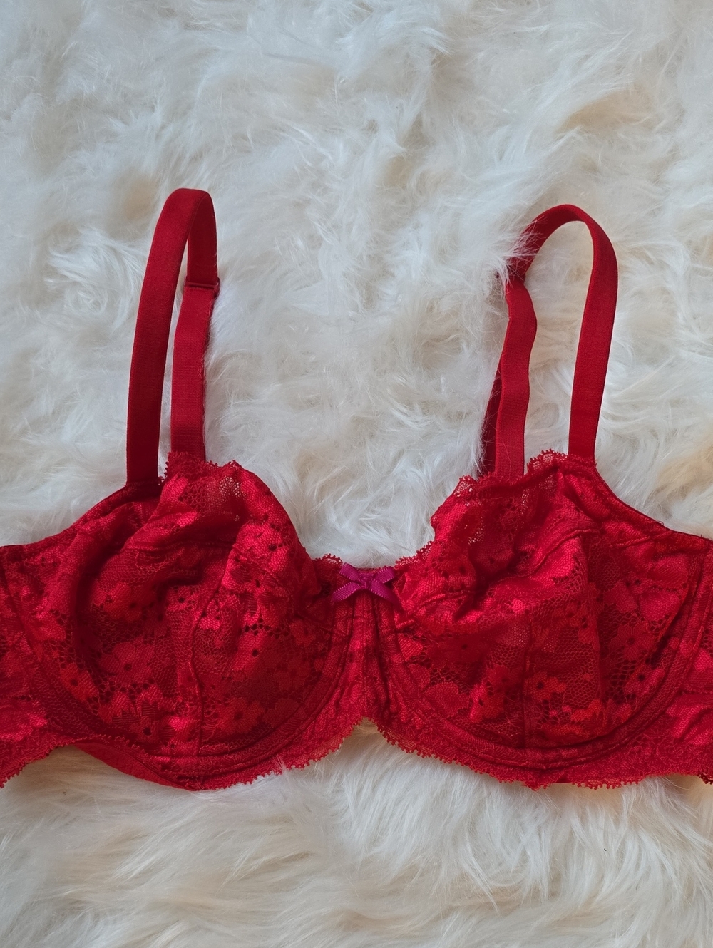 Victoria's Secret Body By Victoria Red Lace Underwire Bra SIZE 36C